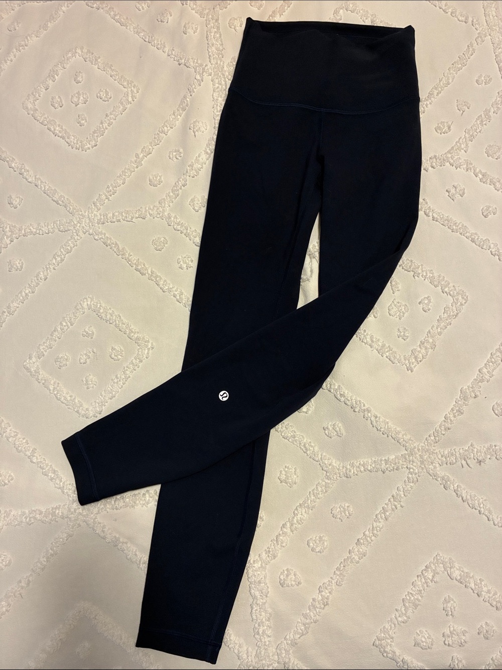 lululemon wunder under high waisted women’s 4 Navy leggings 25”